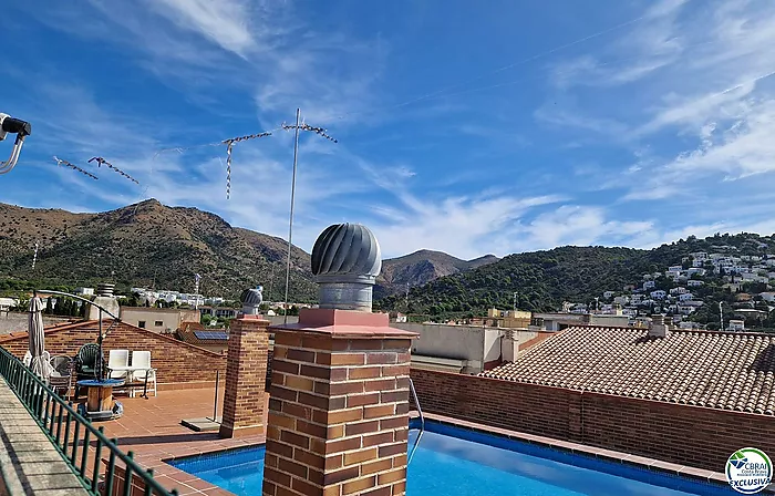 3-Bedroom Duplex Penthouse with Spacious Terraces, Swimming Pool and Parking