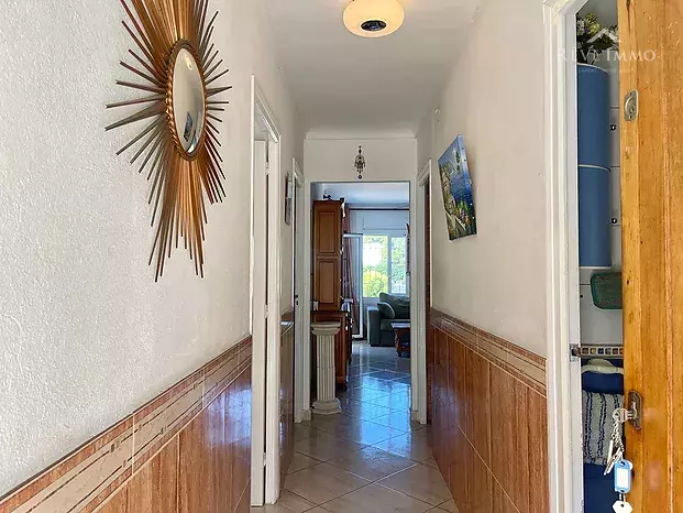 Apartment with terrace, parking, and step-free access 150 m from Almadrava beach