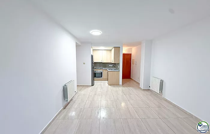 Piso de 2 dormitorios con ascensor en Figueres