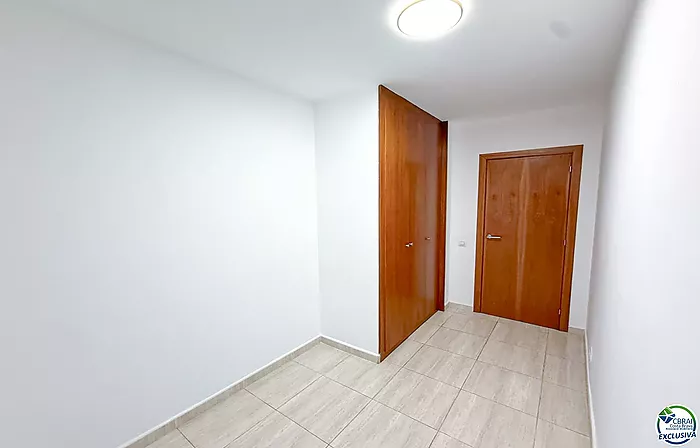 Piso de 2 dormitorios con ascensor en Figueres