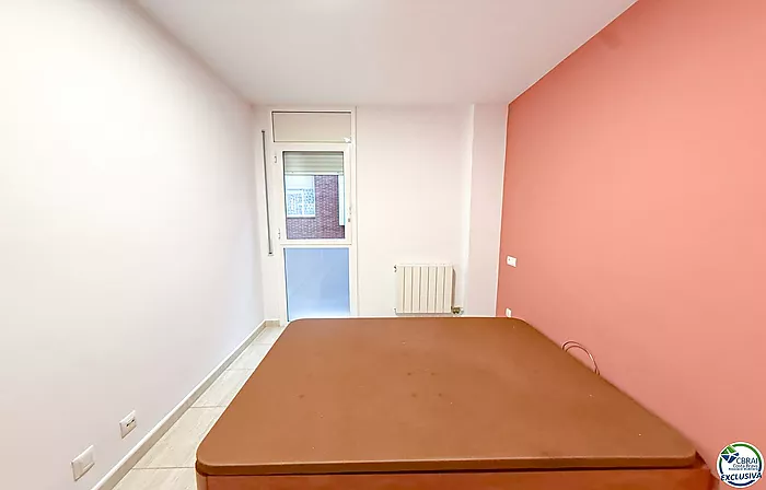 Piso de 2 dormitorios con ascensor en Figueres