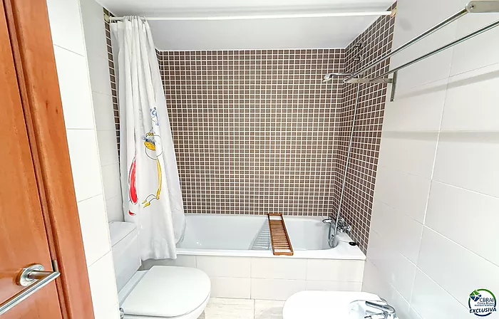 Piso de 2 dormitorios con ascensor en Figueres