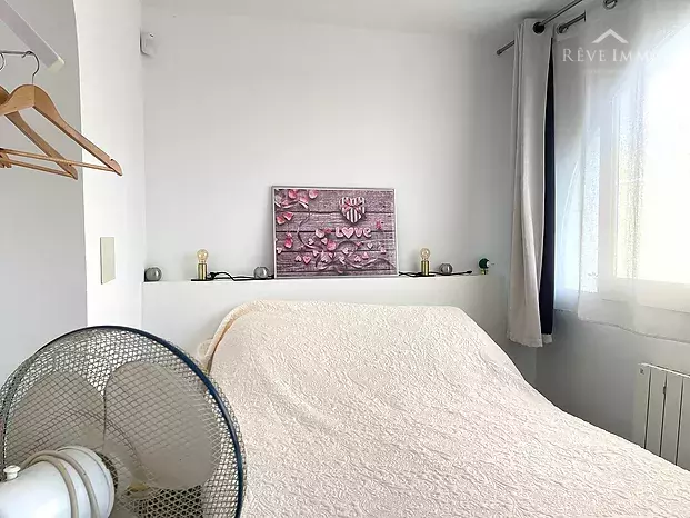 Apartamento en planta baja en un rincón de verdor, con posibilidad de amarre
