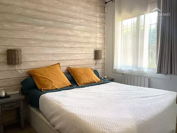 Apartamento en planta baja en un rincón de verdor, con posibilidad de amarre