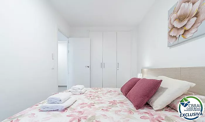 GRAN RESERVA Magnificent renovated apartment with tourist license, close to the beach and with communal pools and gardens