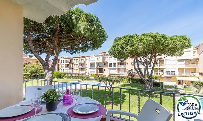 GRAN RESERVA Magnificent renovated apartment with tourist license, close to the beach and with communal pools and gardens