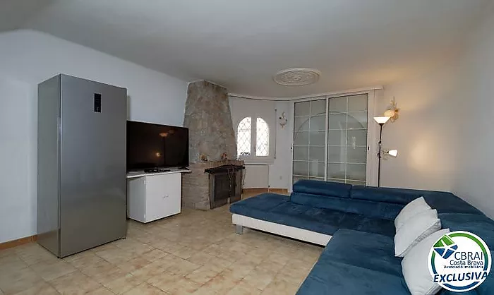 Magnifique maison de pêcheur avec amarrage et piscine