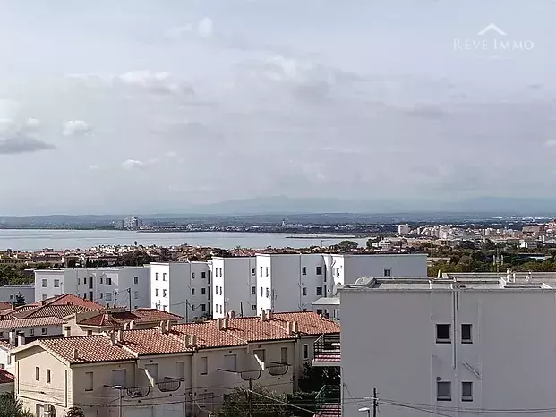 BONITO PISO CON VISTA MAR EN MAS OLIVA ROSES
