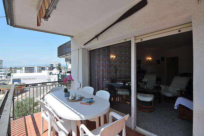 Appartement situé à Santa Margarita, Roses avec parking et près de la plage.