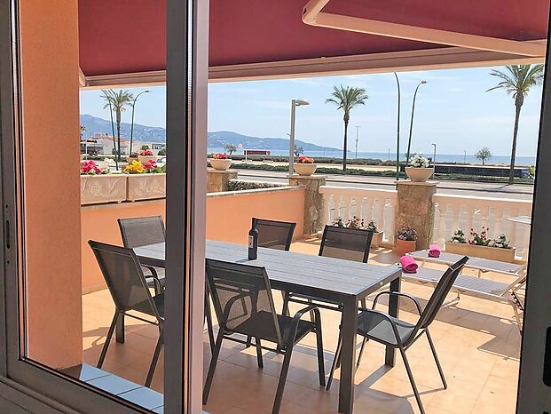 MARENOSTRUM Apartamento renovado con vistas al mar y a la playa