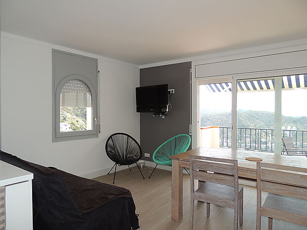 Apartamento con vistas panoramicas al mar y a la cala de Canyelles Petites