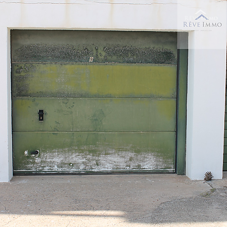 Garage cerrado de 18 m2 a Canyelles