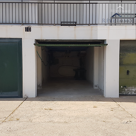 Garage cerrado de 18 m2 a Canyelles