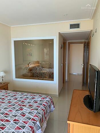 Magnifico Apartamento con Vista panorámica en primera línea de mar a Roses Canyelles