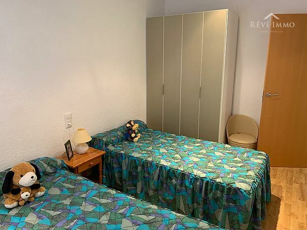 Apartamento de dos dormitorios en el centro de Rosas a 30m de la playa