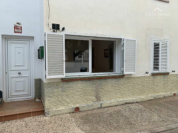 Appartement deux chambres au centre ville de Rosas à 30m de la plage