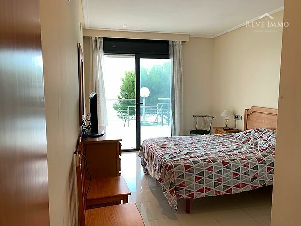 Magnifico Apartamento con Vista panorámica en primera línea de mar a Roses Canyelles