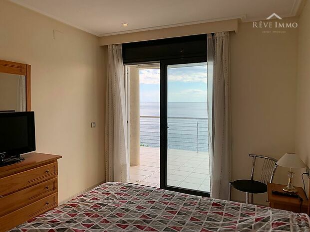 Magnifico Apartamento con Vista panorámica en primera línea de mar a Roses Canyelles