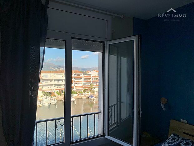 Precioso piso con magnífica terraza en Empuria