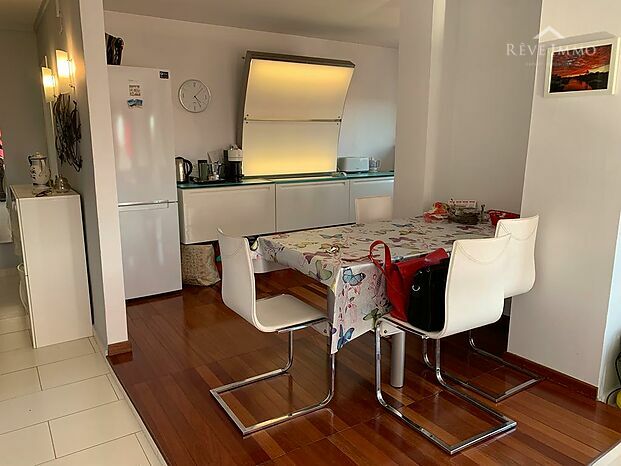Precioso piso con magnífica terraza en Empuria