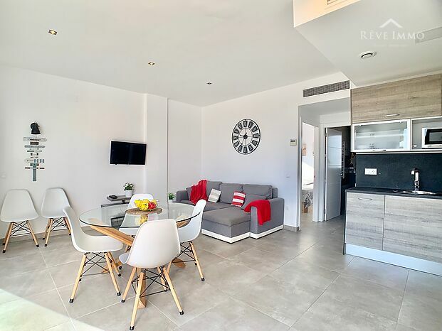 Espléndido atico de nueva construcción con vista al mar y piscina en venta en Santa Margarita