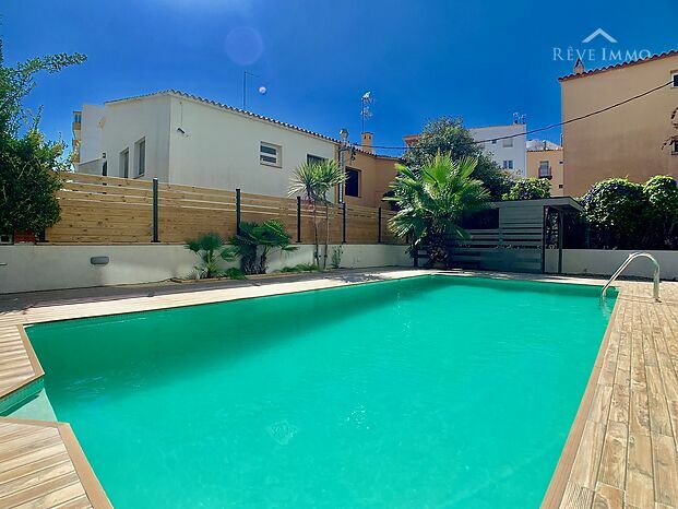 Espléndido atico de nueva construcción con vista al mar y piscina en venta en Santa Margarita