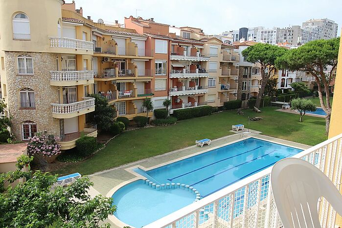 GRAN RESERVA  Apartamento de 2 dormitorios con piscinas y jardines comunitarios