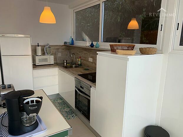 Splendide Appartement  rénové Vue Mer avec son garage fermé à Canyelles Rosas