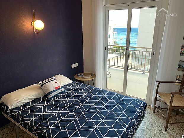 Splendide Appartement  rénové Vue Mer avec son garage fermé à Canyelles Rosas