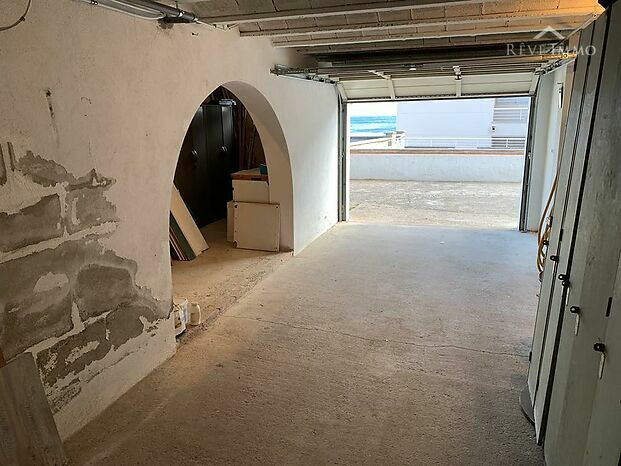 Splendide Appartement  rénové Vue Mer avec son garage fermé à Canyelles Rosas