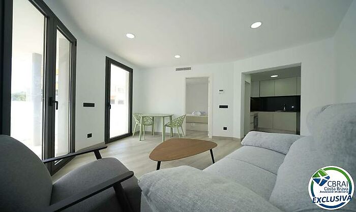 Nuevo apartamento de 2 dormitorios con vista al mar