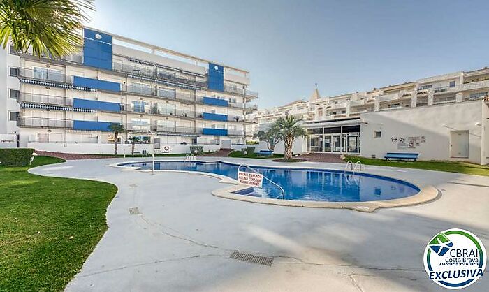 Appartement avec piscine et grande terrasse à Sta Margarita