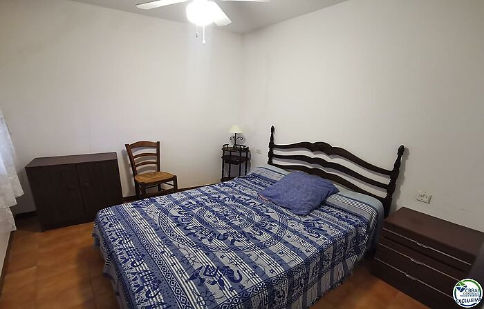 Appartement de 2 chambres situé à 100m de la plage du port de Llançà.