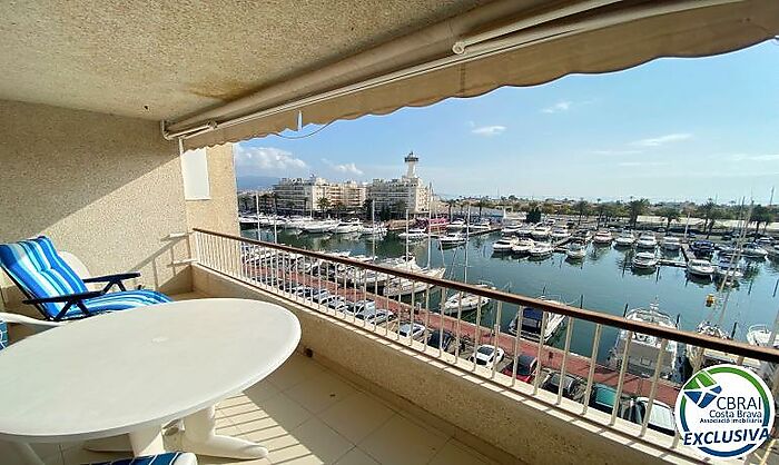 PORT GREC Apartamento de 2 dormitorios con vistas al mar y al canal