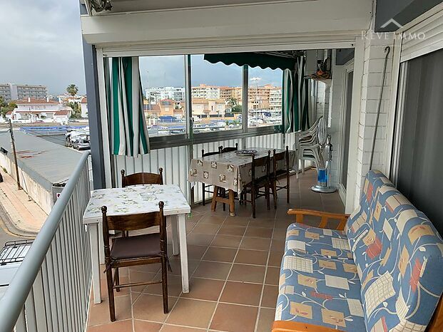 Rare Double Appartement à Santa Margarita Rosas avec Amarrage communautaire de 7 mètres