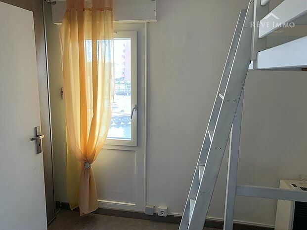 Rare Double Appartement à Santa Margarita Rosas avec Amarrage communautaire de 7 mètres