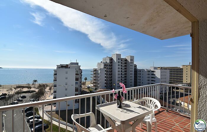 Bel appartement en deuxième ligne de mer à Santa Margarita, Roses.