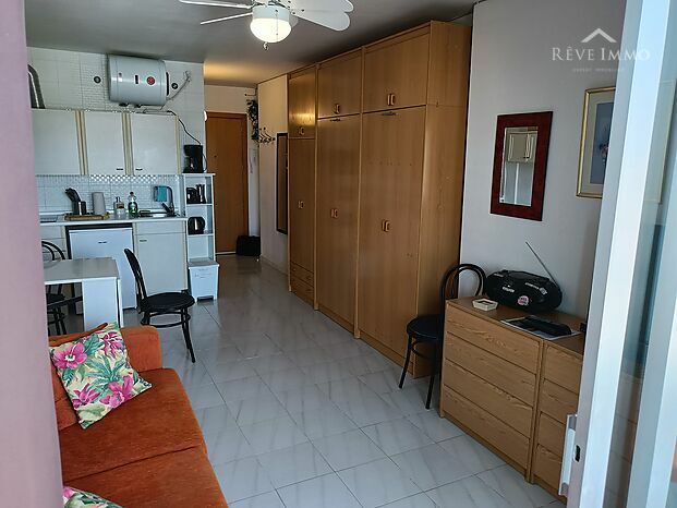 Bonito Estudio en Priméra linéa de Mar Empuriabrava