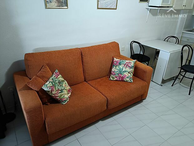 Bonito Estudio en Priméra linéa de Mar Empuriabrava