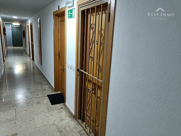Bonito Estudio en Priméra linéa de Mar Empuriabrava