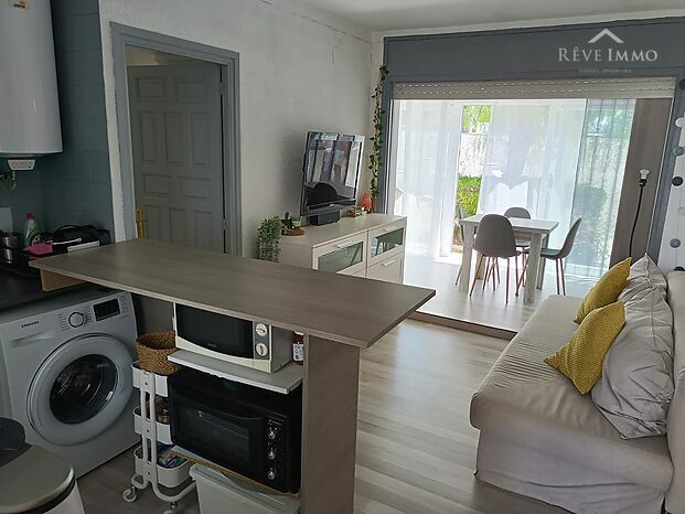 TRÈS BEL APPARTEMENT RÉNOVÉ AUX JARDINS 1 DE ROSAS