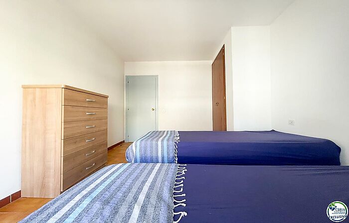 Apartamento de 2 habitaciones a 100m de la playa del puerto de Llançà