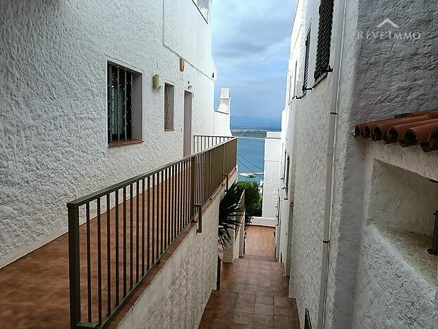 Appartement avec une vue époustouflante sur la baie de Rosas