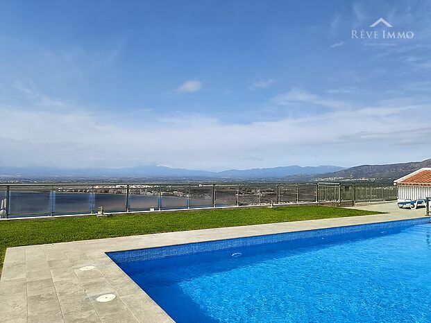 Appartement avec une vue époustouflante sur la baie de Rosas