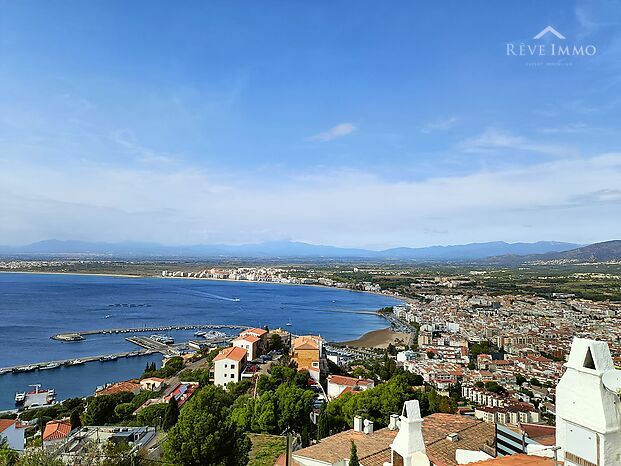 Apartamento con impresionantes vistas a la Bahía de Roses