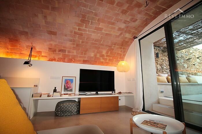 Bonita y elegante casa de pueblo