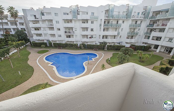 Apartamento de 2 habitaciones con vistas a la piscina