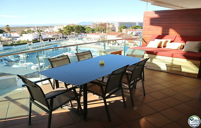 charmant appartement, situé à seulement 1500 mètres de la belle plage de Santa Margarita