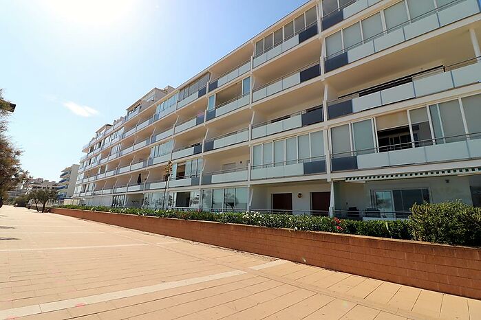 Première ligne de mer : Bel appartement 2 chambres à Rosas -Santa margarita