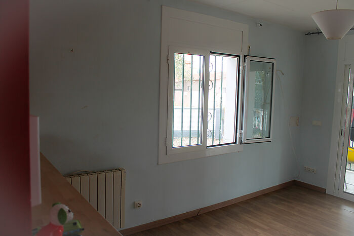 Villa de una sola planta en la zona residencial de Santa Margarita de Rosas